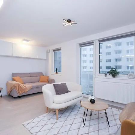 アパート Brand New Near The Airport With Free Parking