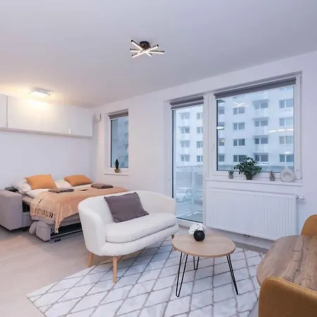 アパート Brand New Near The Airport With Free Parking *